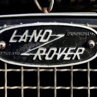 Land Rover badge